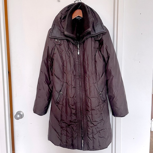 Ellen Tracy down puffer coat - Size M 
Satin and fleece lined 
Knee length - Picture 2 of 9